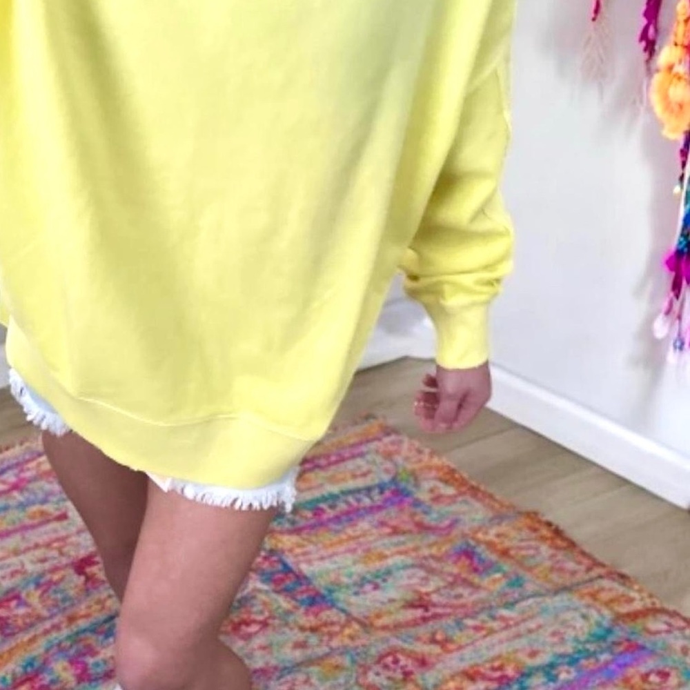 Brand New Aerie Oversized Bright Mellow Yellow Chill Out Sweatshirt NWT XS/S+